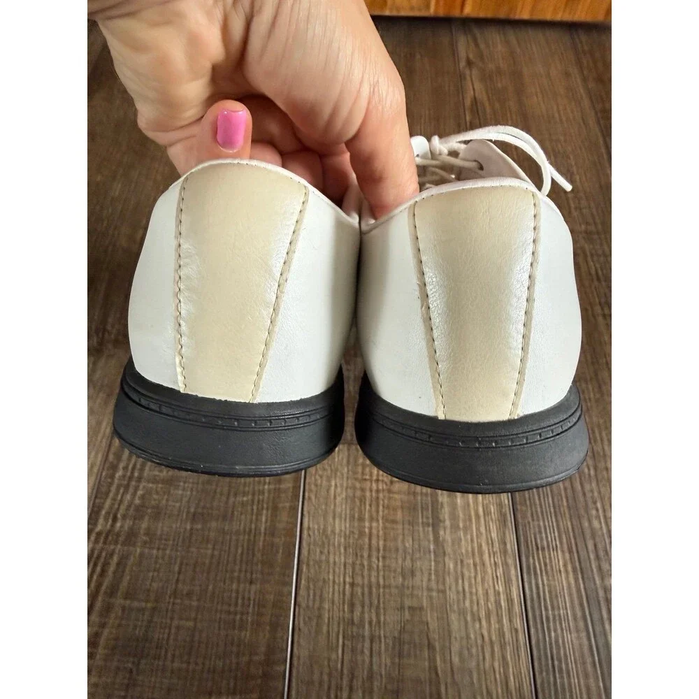 Lady Hagen Fairway Turf Lock Golf Shoes Sz. 6.5 W